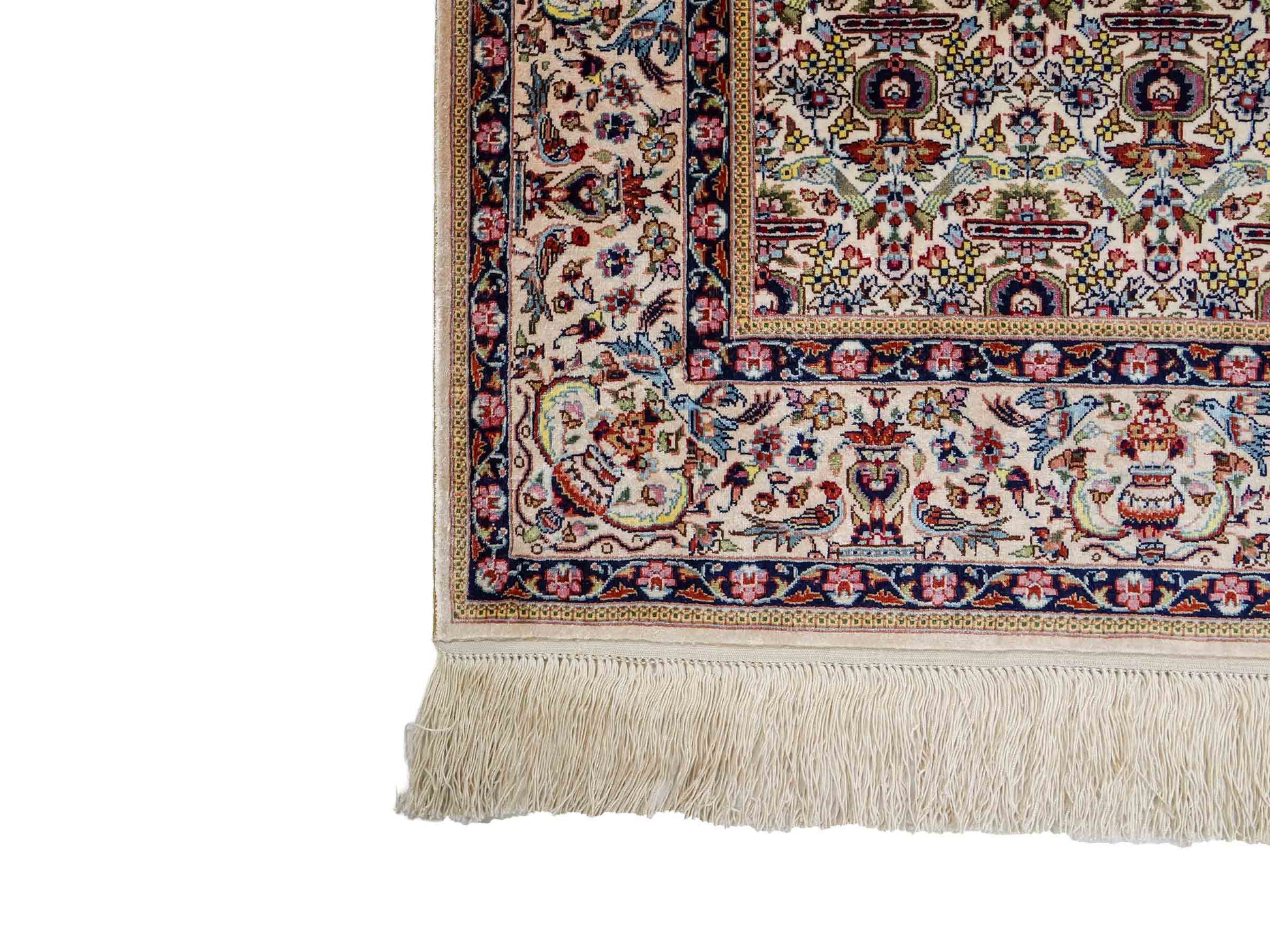 Sehr feiner, handgeknüpfter Khademi Orientteppich mit Hereke Design aus reiner Seide, weiß, creme. 154x92 cm. Vertrieb durch Jupiter Intl.