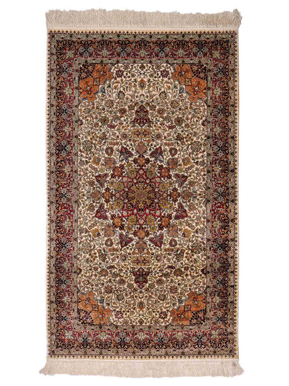 Sehr feiner, handgeknüpfter Hereke Orientteppich von Khademi aus Seide, creme. 154x93 cm. Verkauf durch Jupiter Intl.