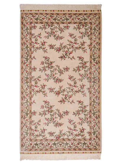 Sehr feiner, handgeknüpfter Khademi Hereke Orientteppich aus Seide, creme, weiß. 154x94 cm. Vertrieb durch Jupiter Intl.