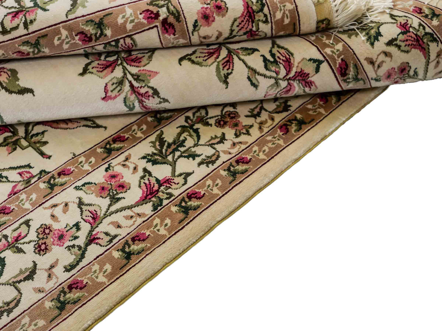 Sehr feiner, handgeknüpfter Khademi Hereke Orientteppich aus Seide, creme, weiß. 154x94 cm. Vertrieb durch Jupiter Intl.
