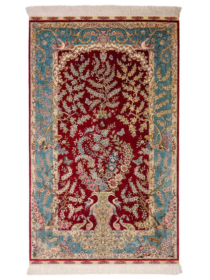 Sehr feiner, handgeknüpfter Khademi Orientteppich mit Hereke Design aus reiner Seide, rot, blau, creme. 154x94 cm. Vertrieb durch Jupiter Intl.