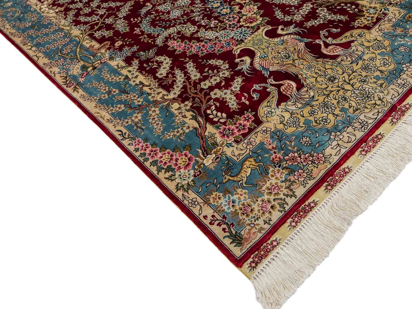 Sehr feiner, handgeknüpfter Khademi Orientteppich mit Hereke Design aus reiner Seide, rot, blau, creme. 154x94 cm. Vertrieb durch Jupiter Intl.