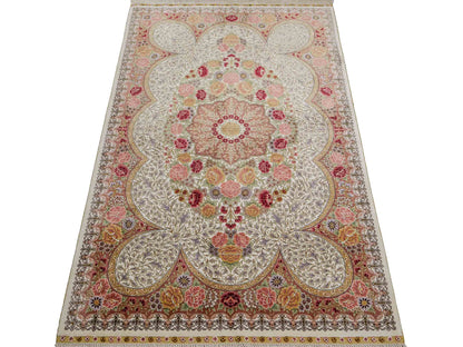 Sehr feiner, handgeknüpfter Khademi Hereke Orientteppich aus Seide, creme. 155x94 cm. Vertrieb durch Jupiter Intl.