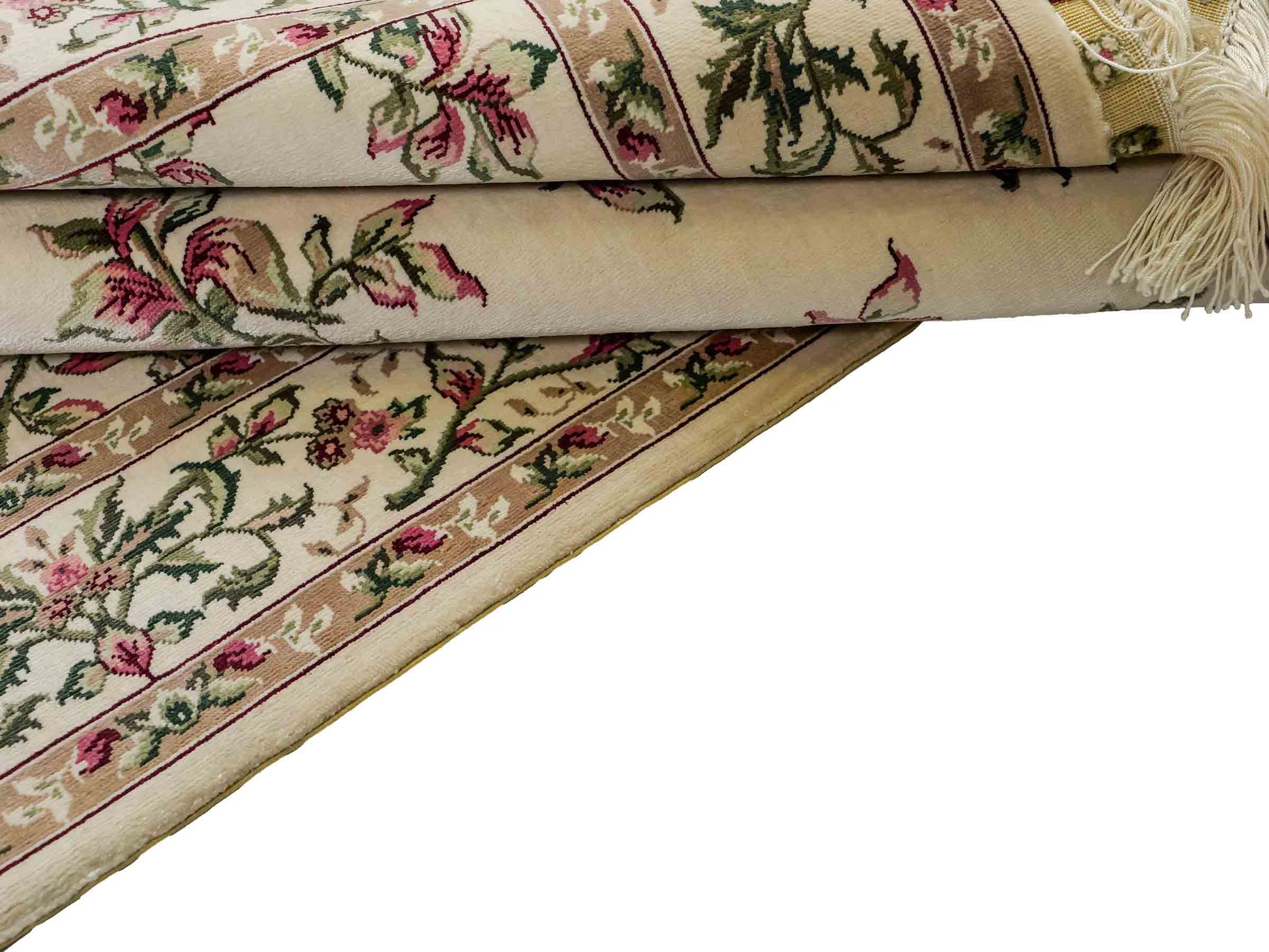 Sehr feiner, handgeknüpfter Khademi Hereke Orientteppich aus Seide, weiß, creme. 155x94 cm. Vertrieb durch Jupiter Intl.