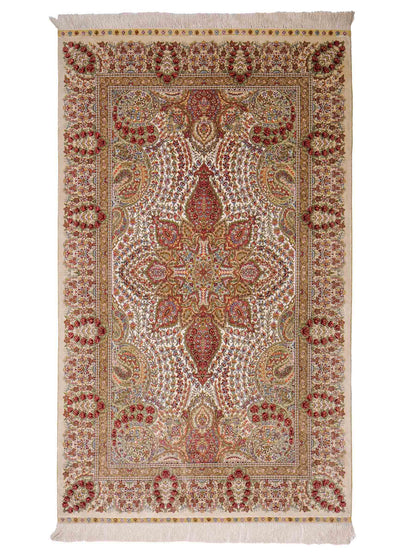 Sehr feiner, handgeknüpfter Khademi Hereke Orientteppich aus Seide, creme. 156x94 cm. Vertrieb durch Jupiter Intl.