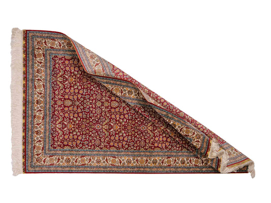 Sehr feiner, handgeknüpfter Khademi Hereke Orientteppich aus Seide, rot. 156x94 cm. Vertrieb durch Jupiter Intl.