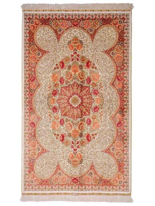 Sehr feiner, handgeknüpfter Khademi Hereke Orientteppich aus Seide, creme. 156x94 cm. Vertrieb durch Jupiter Intl.