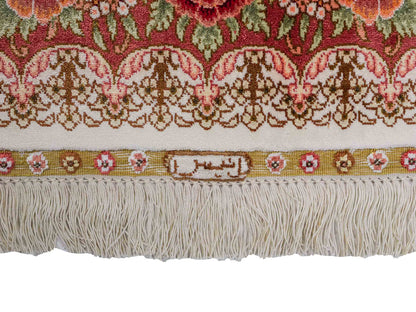Sehr feiner, handgeknüpfter Khademi Hereke Orientteppich aus Seide, creme. 156x94 cm. Vertrieb durch Jupiter Intl.