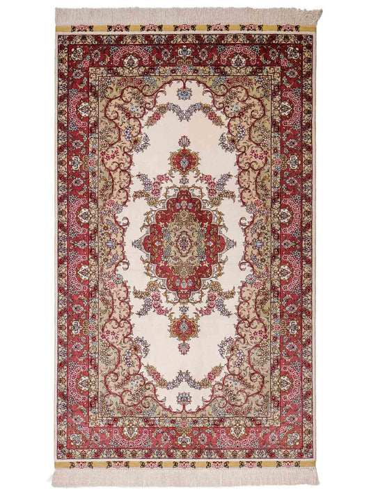 Sehr feiner, handgeknüpfter Khademi Orientteppich mit Hereke Design aus reiner Seide, weiß, creme, rosa. 156x94 cm. Vertrieb durch Jupiter Intl.