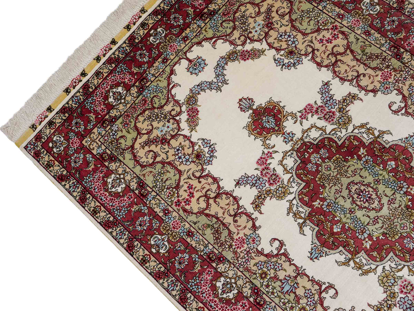 Sehr feiner, handgeknüpfter Khademi Orientteppich mit Hereke Design aus reiner Seide, weiß, creme, rosa. 156x94 cm. Vertrieb durch Jupiter Intl.