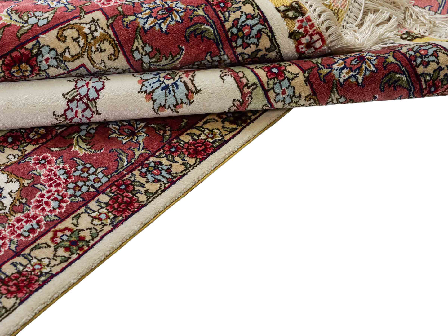 Sehr feiner, handgeknüpfter Khademi Orientteppich mit Hereke Design aus reiner Seide, weiß, creme, rosa. 156x94 cm. Vertrieb durch Jupiter Intl.