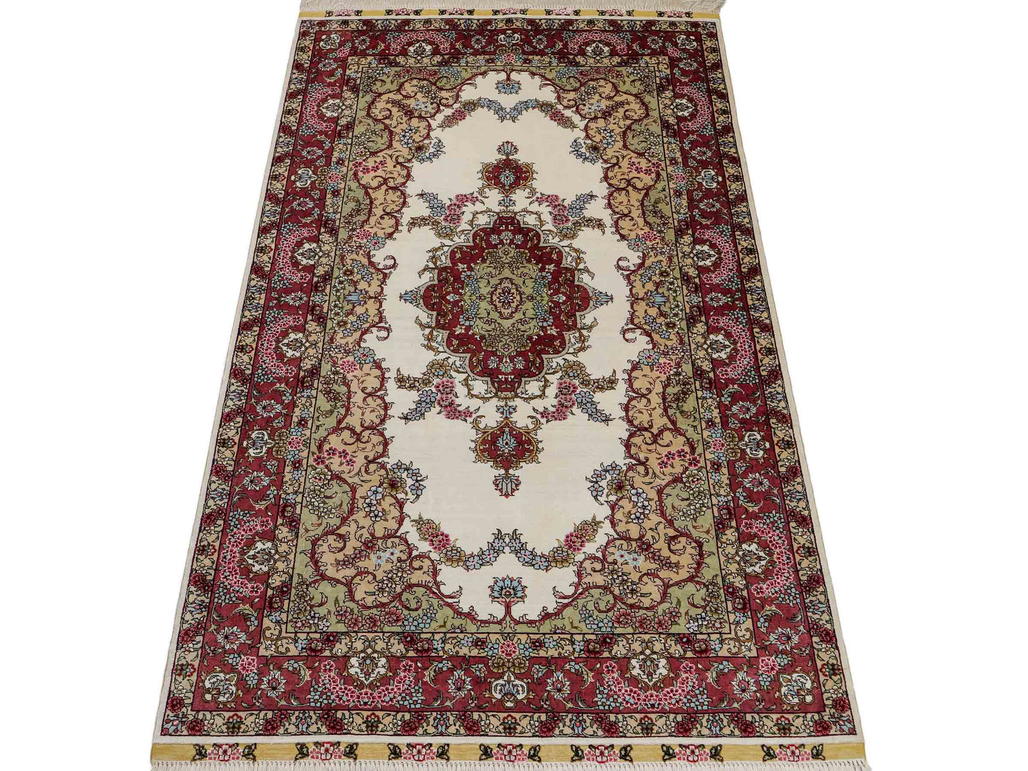 Sehr feiner, handgeknüpfter Khademi Orientteppich mit Hereke Design aus reiner Seide, weiß, creme, rosa. 156x94 cm. Vertrieb durch Jupiter Intl.