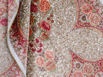 Sehr feiner, handgeknüpfter Khademi Hereke Orientteppich aus Seide, creme. 156x96 cm. Vertrieb durch Jupiter Intl.
