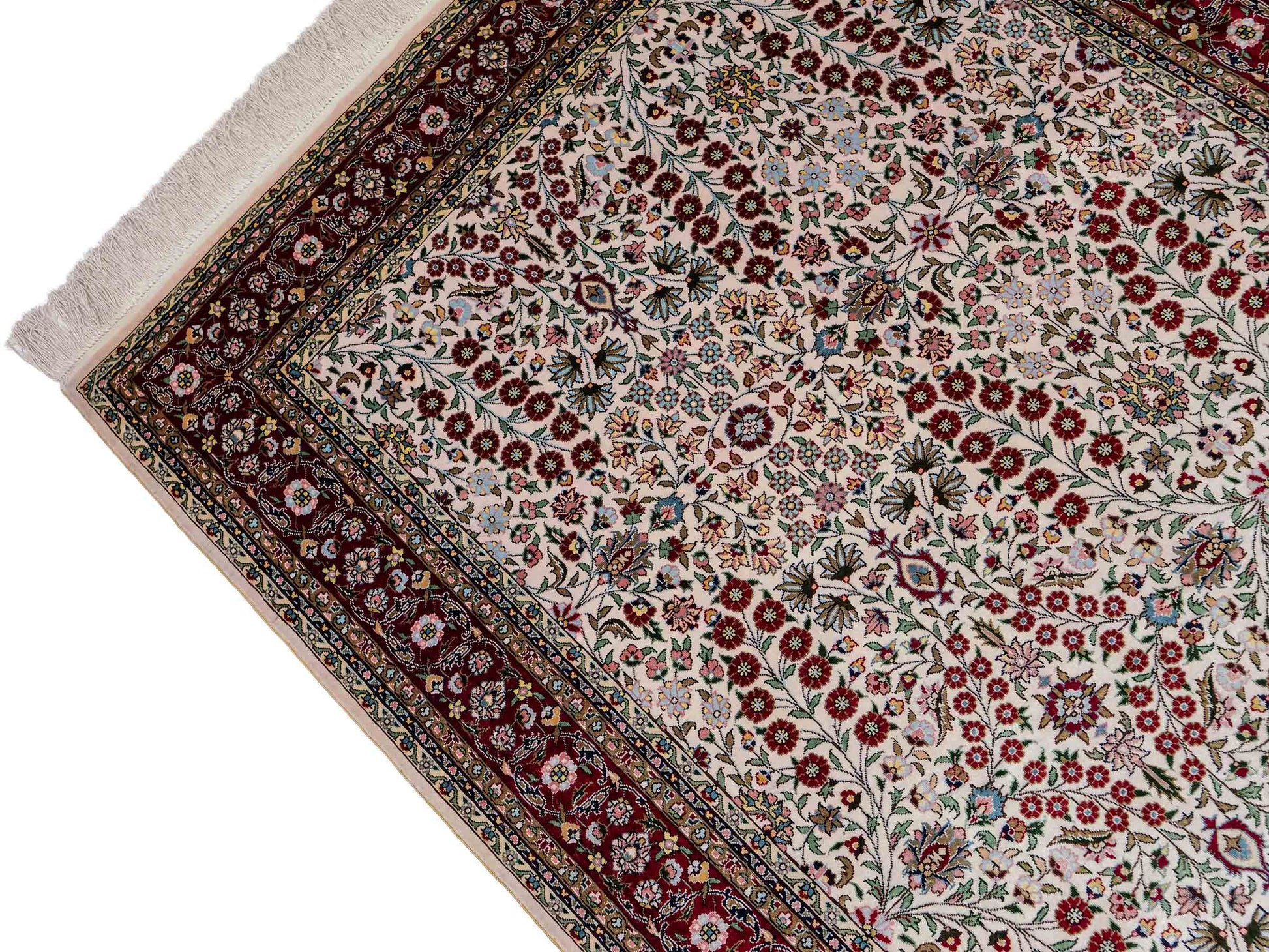 Sehr feiner, handgeknüpfter Khademi Orientteppich mit Hereke Design aus reiner Seide, creme, weiß, rot. 157x94 cm. Vertrieb durch Jupiter Intl.