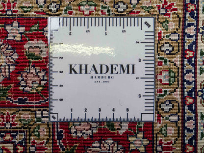 Sehr feiner, handgeknüpfter Khademi Orientteppich mit Hereke Design aus reiner Seide, creme, weiß, rot. 157x94 cm. Vertrieb durch Jupiter Intl.