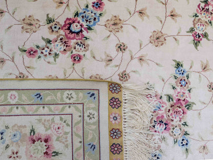 Sehr feiner, handgeknüpfter Khademi Orientteppich mit Hereke Design aus reiner Seide, creme, weiß. 185x124 cm. Vertrieb durch Jupiter Intl.