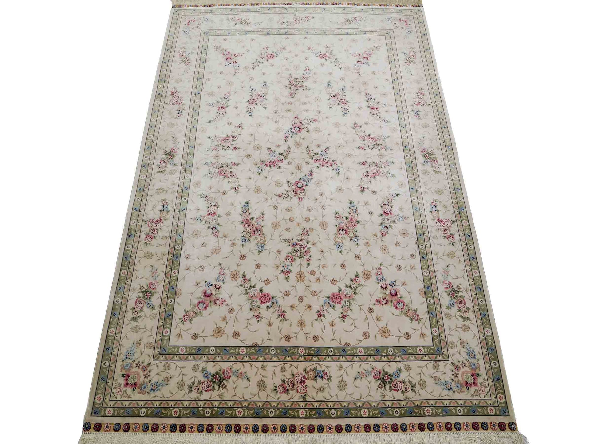 Sehr feiner, handgeknüpfter Khademi Orientteppich mit Hereke Design aus reiner Seide, creme, weiß. 185x124 cm. Vertrieb durch Jupiter Intl.