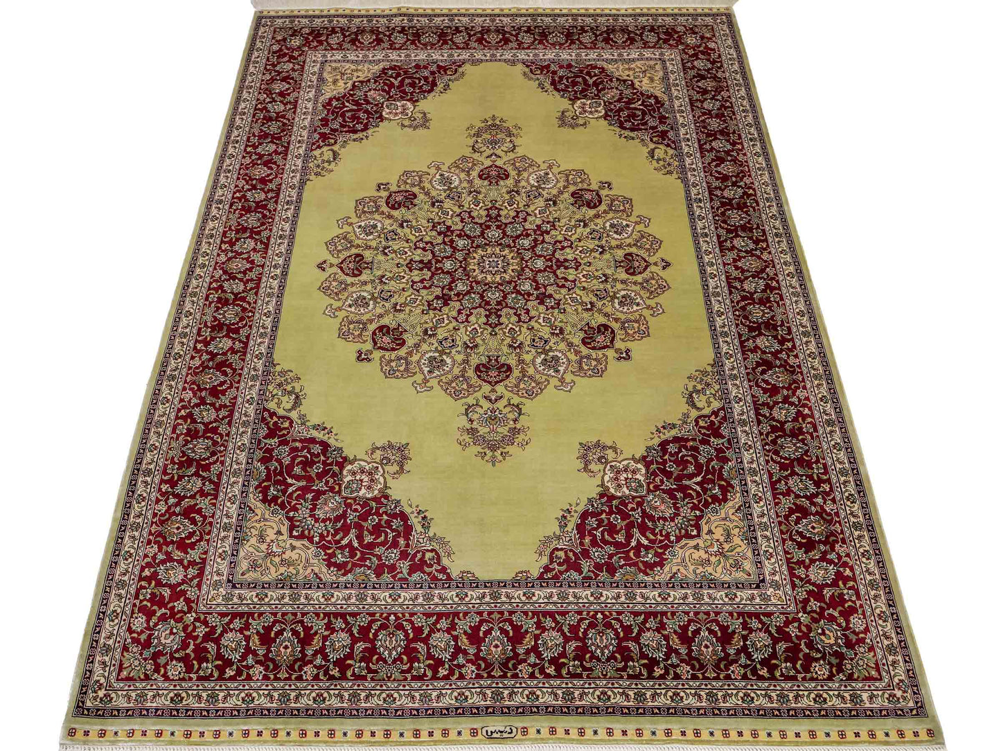 Sehr feiner, handgeknüpfter Khademi Orientteppich mit Hereke Design aus reiner Seide, oliv, rot. 186x124 cm. Vertrieb durch Jupiter Intl.