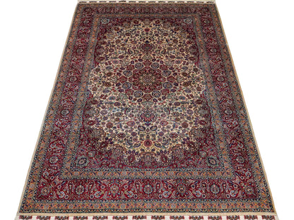 Sehr feiner, handgeknüpfter Khademi Orientteppich mit Hereke Design aus reiner Seide, rot, creme. 189x124 cm. Vertrieb durch Jupiter Intl.