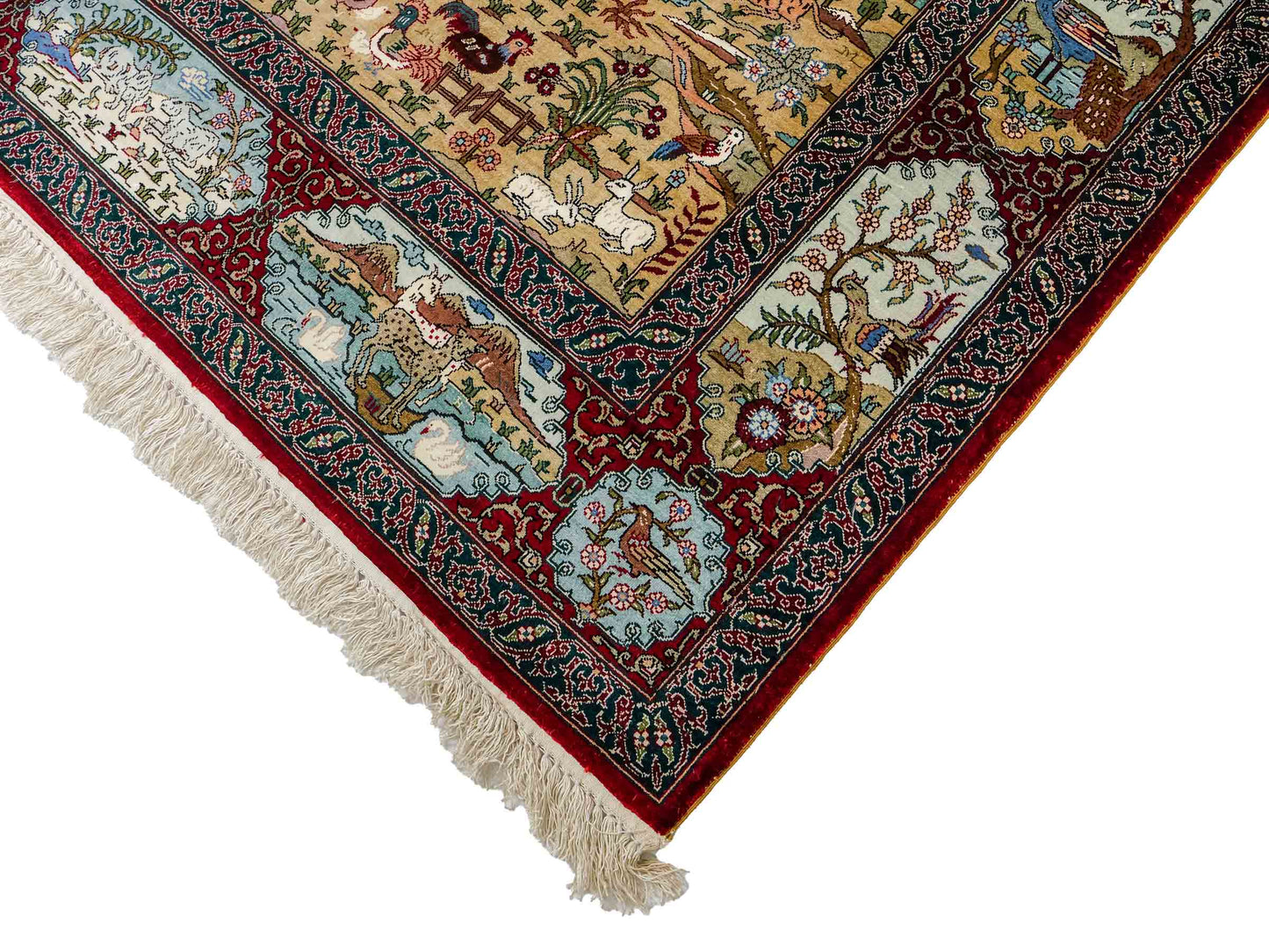 Sehr feiner, handgeknüpfter Khademi Orientteppich mit Hereke Design aus reiner Seide, rot, multicolor. 190x124 cm. Vertrieb durch Jupiter Intl.