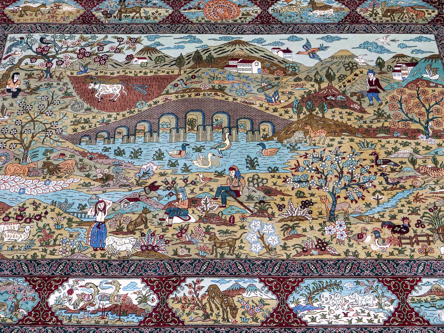 Sehr feiner, handgeknüpfter Khademi Orientteppich mit Hereke Design aus reiner Seide, rot, multicolor. 190x124 cm. Vertrieb durch Jupiter Intl.