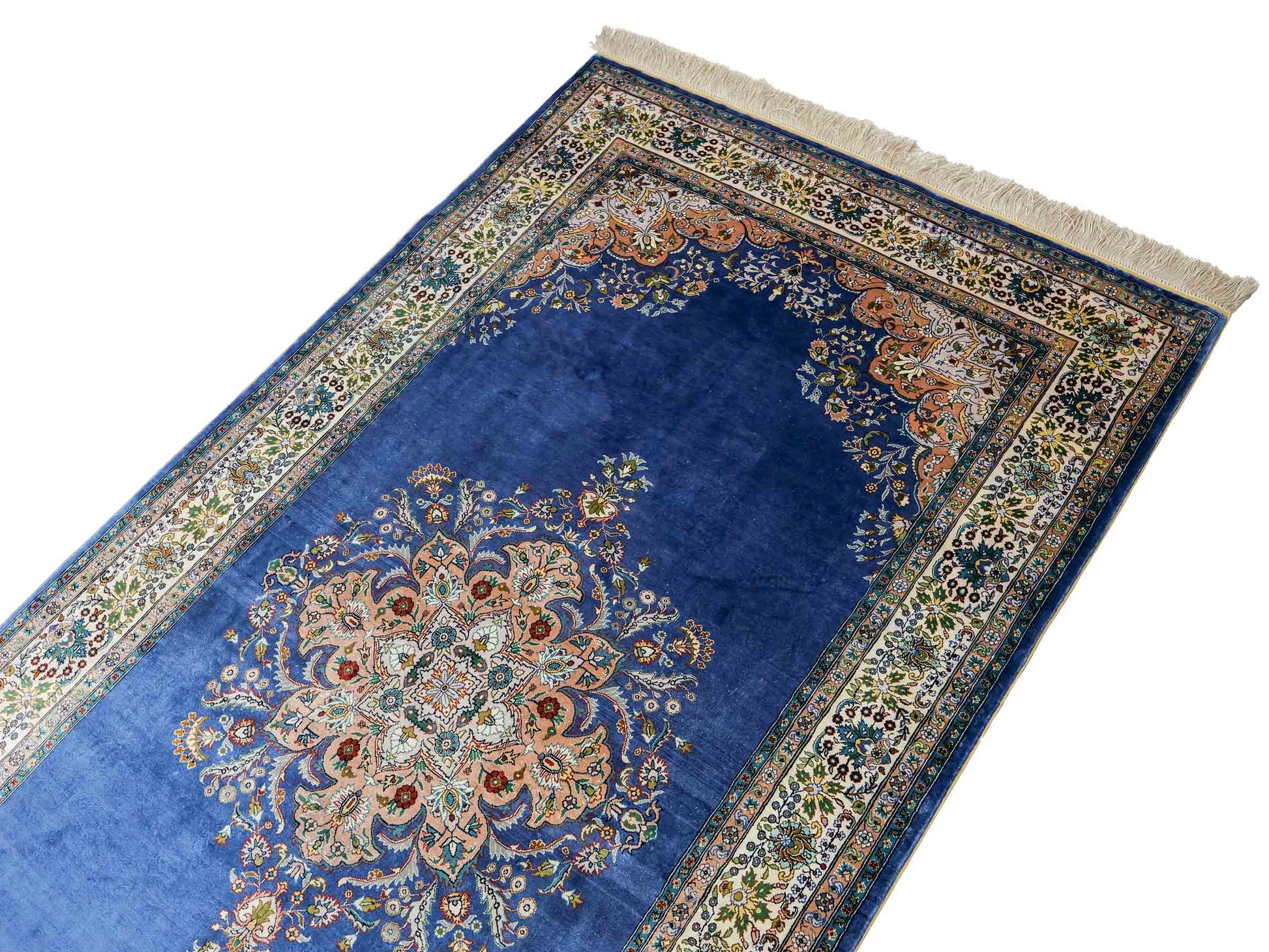Sehr feiner, handgeknüpfter Khademi Orientteppich mit Hereke Design aus reiner Seide, blau, creme. 192x99 cm. Vertrieb durch Jupiter Intl.