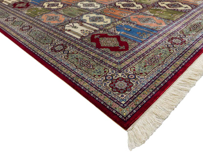 Sehr feiner, handgeknüpfter Khademi Orientteppich mit Hereke Design aus reiner Seide, rot, multicolor. 245x170 cm. Vertrieb durch Jupiter Intl.