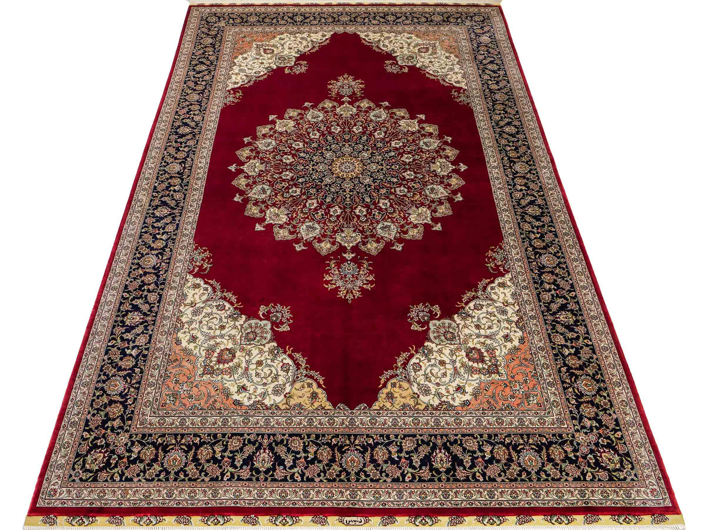Sehr feiner, handgeknüpfter Khademi Orientteppich mit Hereke Design aus reiner Seide, rot, blau, creme. 248x155 cm. Vertrieb durch Jupiter Intl.