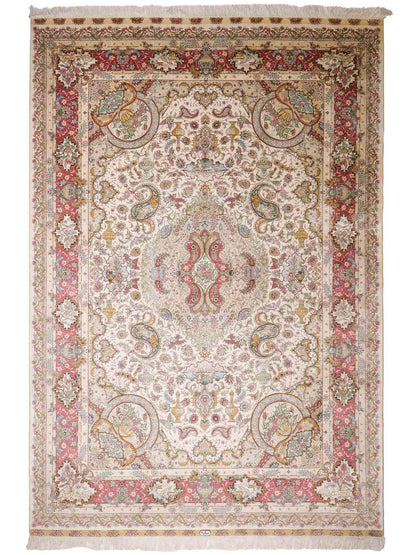 Sehr feiner, handgeknüpfter Khademi Orientteppich mit Hereke Design aus reiner Seide, creme, rosa, weiß. 276x189 cm. Vertrieb durch Jupiter Intl.