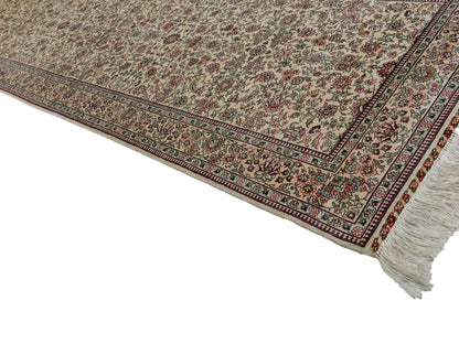 Sehr feiner, handgeknüpfter Khademi Orientteppich Läufer mit Hereke Design aus purer Seide, creme, weiß, beige. 304x76 cm. Vertrieb durch Jupiter Intl.