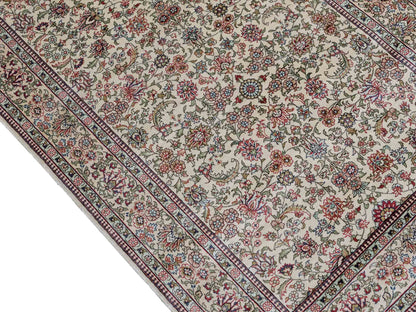Sehr feiner, handgeknüpfter Khademi Orientteppich Läufer mit Hereke Design aus purer Seide, creme, weiß, beige. 304x76 cm. Vertrieb durch Jupiter Intl.