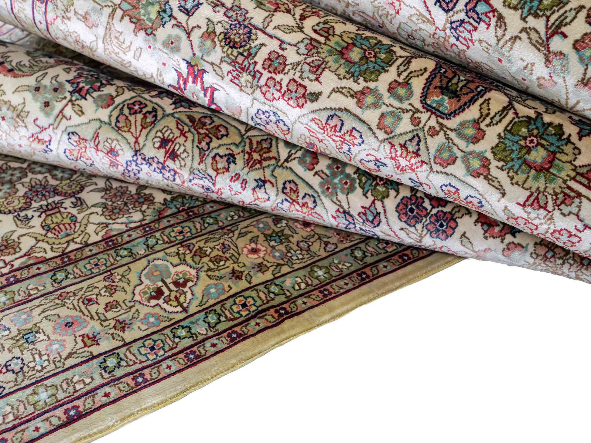 Sehr feiner, handgeknüpfter Khademi Orientteppich mit Hereke Design aus purer Seide, creme, weiß, beige. 307x79 cm. Vertrieb durch Jupiter Intl.