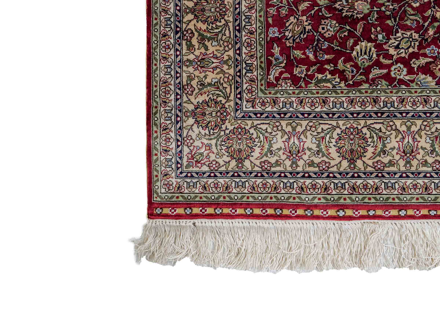 Sehr feiner, handgeknüpfter Khademi Orientteppich mit Hereke Design aus purer Seide, rot, creme, weiß. 308x79 cm. Vertrieb durch Jupiter Intl.