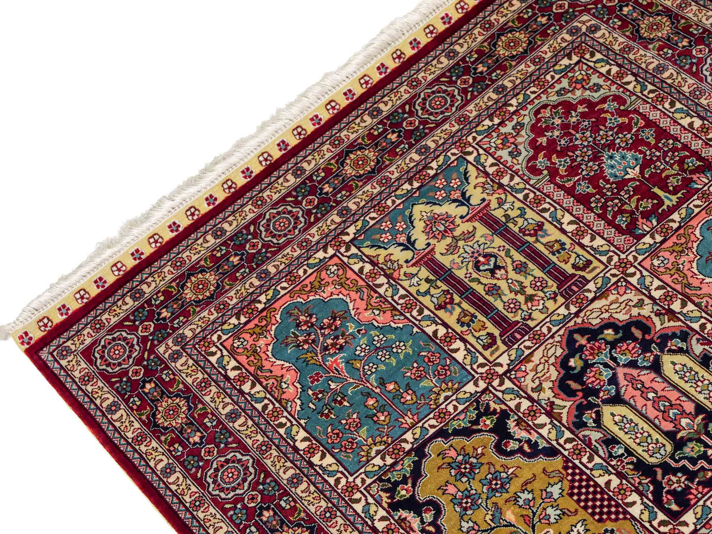 Sehr feiner, handgeknüpfter Khademi Orientteppich Läufer mit Hereke Design aus Seide, rot, multicolor. 368x78 cm. Vertrieb durch Jupiter Intl.