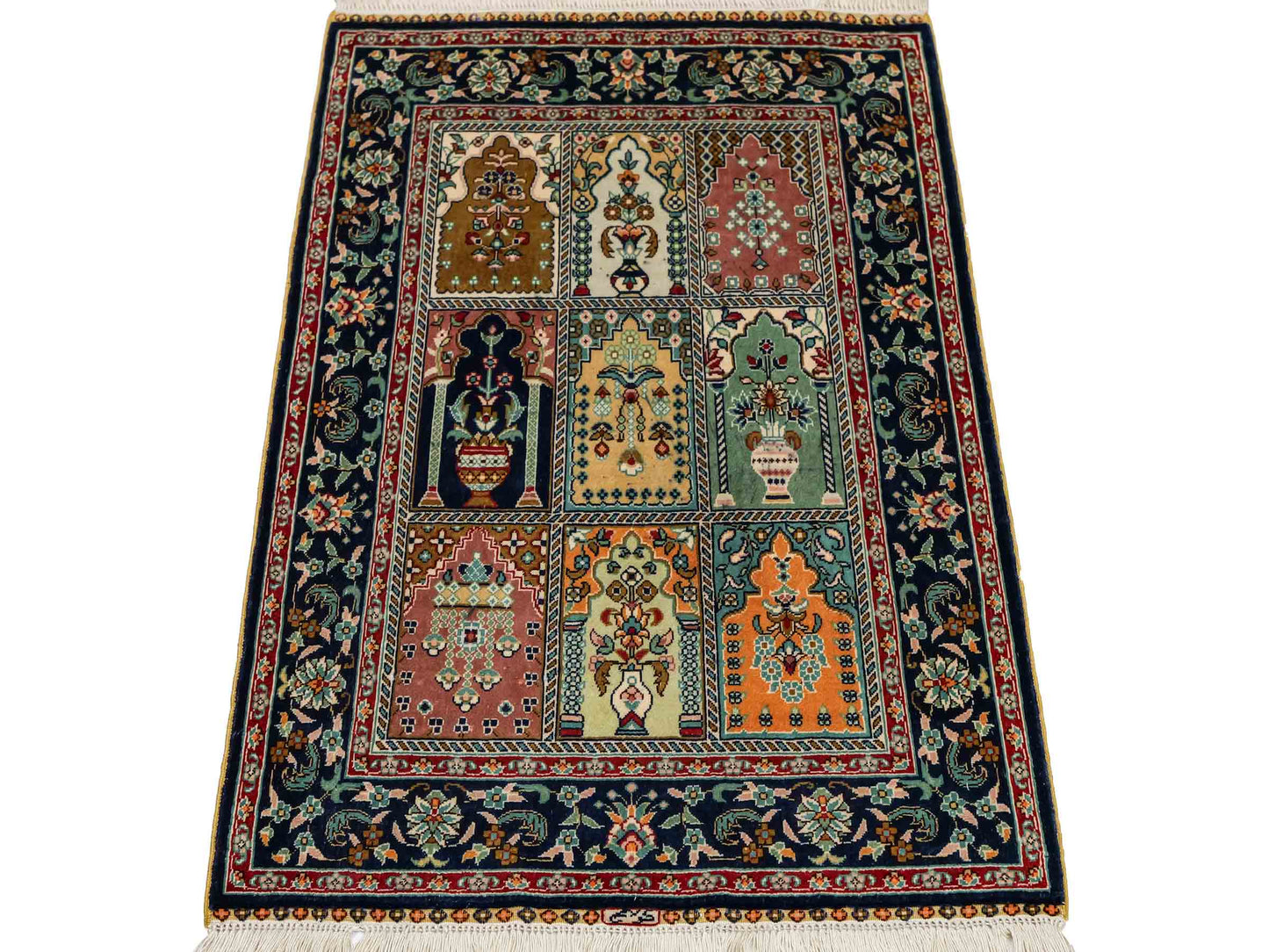 Sehr feiner, handgeknüpfter Khademi Orientteppich aus reiner Seide mit Hereke Design, blau, multicolor. 61x47 cm. Vertrieb durch Jupiter Intl.