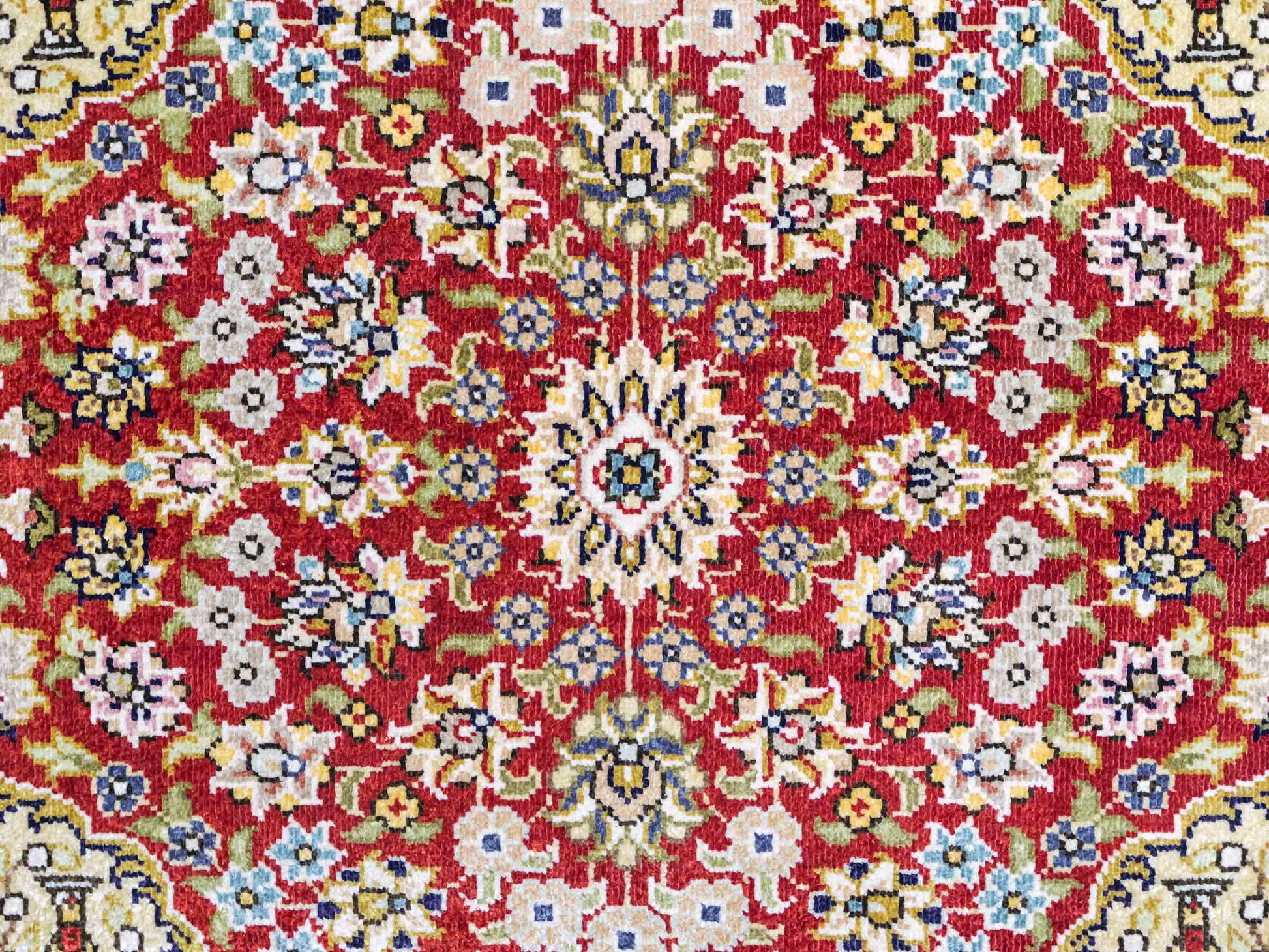 Sehr feiner, handgeknüpfter Khademi Orientteppich mit Hereke Design aus reiner Seide, rot, grün. 62x47 cm. Vertrieb durch Jupiter Intl.