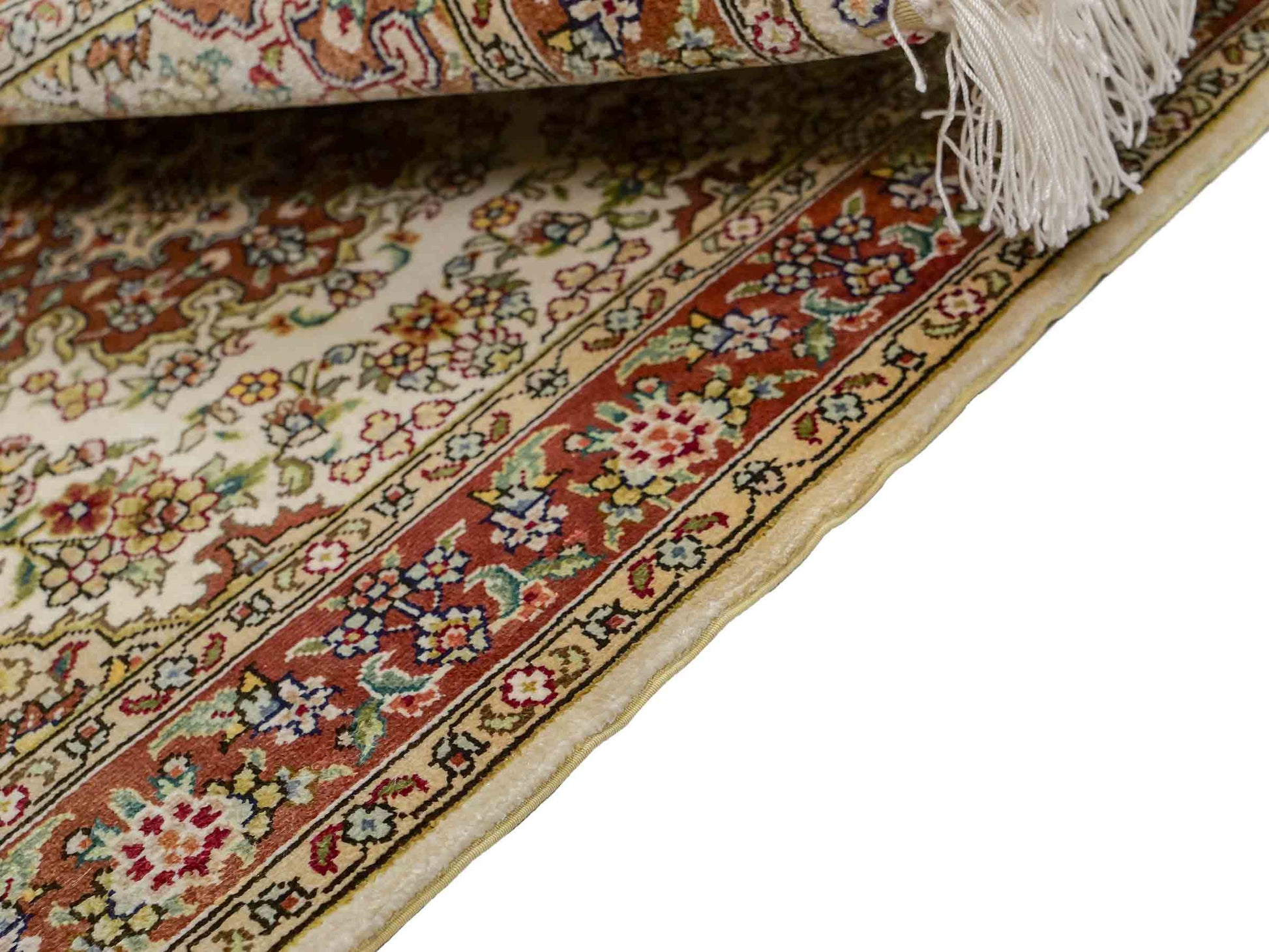 Sehr feiner, handgeknüpfter Khademi Orientteppich mit Hereke Design aus reiner Seide, creme, weiß, rosa. 62x47 cm. Vertrieb durch Jupiter Intl.