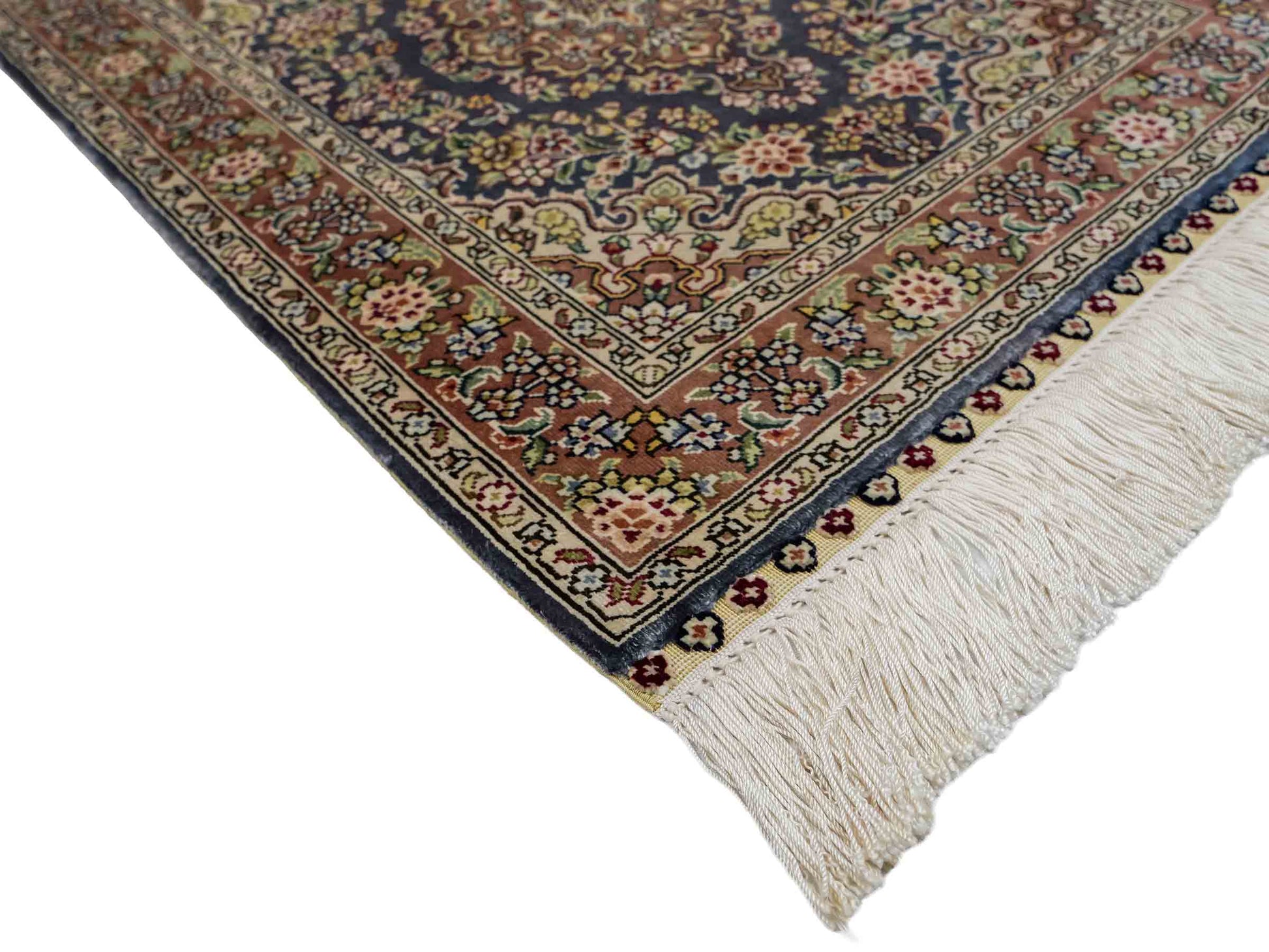 Sehr feiner, handgeknüpfter Khademi Orientteppich mit Hereke Design aus reiner Seide, blau, braun. 62x47 cm. Vertrieb durch Jupiter Intl.