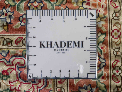 Sehr feiner, handgeknüpfter Khademi Orientteppich mit Hereke Design aus reiner Seide, creme. 64x46 cm. Vertrieb durch Jupiter Intl.