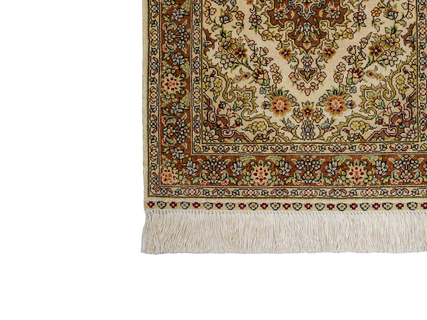Sehr feiner, handgeknüpfter Khademi Orientteppich mit Hereke Design aus reiner Seide, creme. 64x46 cm. Vertrieb durch Jupiter Intl.