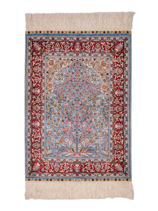 Sehr feiner, handgeknüpfter Khademi Orientteppich mit Hereke Design aus reiner Seide, blau, rot, creme. 65x47 cm. Vertrieb durch Jupiter Intl.
