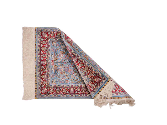 Sehr feiner, handgeknüpfter Khademi Orientteppich mit Hereke Design aus reiner Seide, blau, rot, creme. 65x47 cm. Vertrieb durch Jupiter Intl.