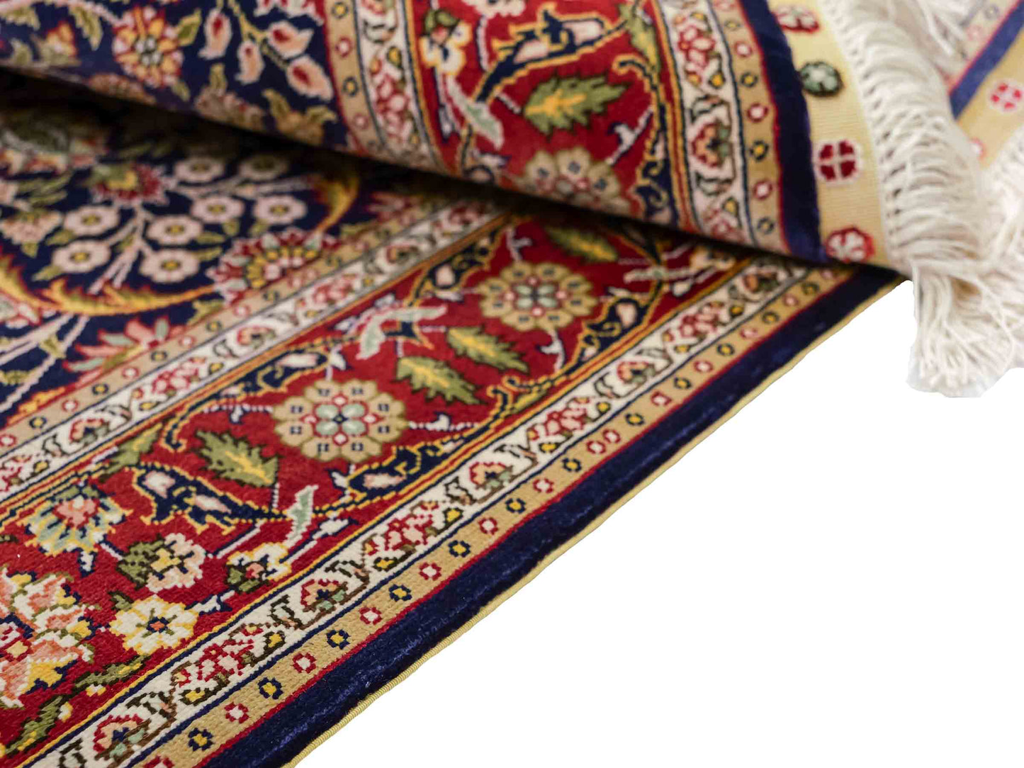 Sehr feiner, handgeknüpfter Khademi Orientteppich mit Hereke Design aus reiner Seide, blau, rot. 92x62 cm. Vertrieb durch Jupiter Intl.