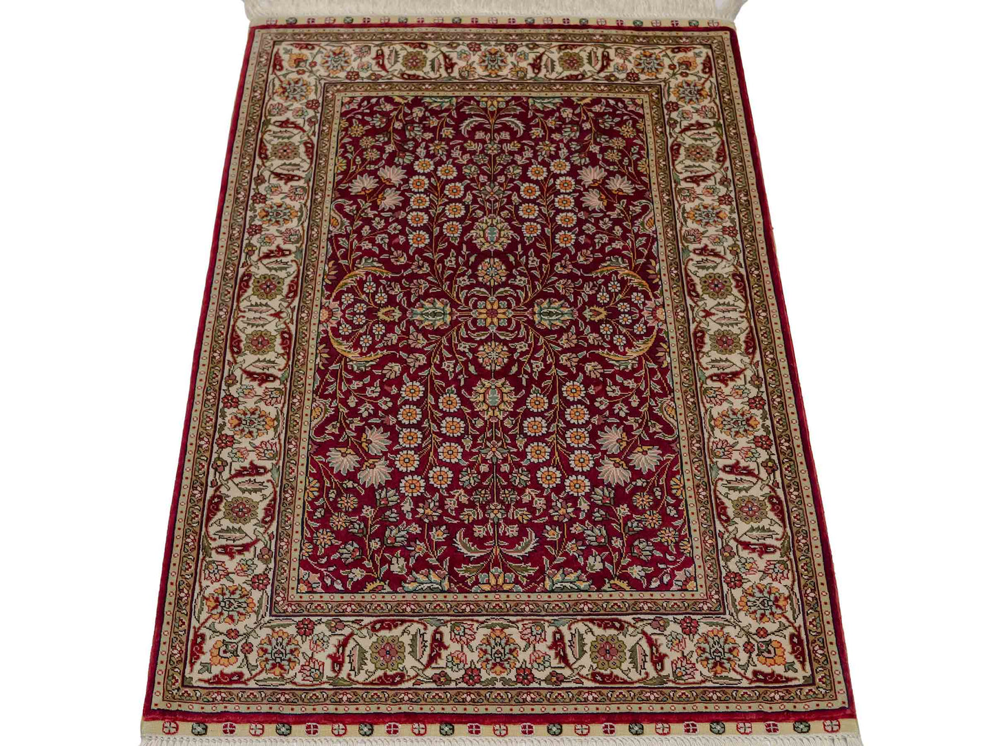 Sehr feiner, handgeknüpfter Khademi Orientteppich mit Hereke Design aus reiner Seide, rot, creme. 92x62 cm. Vertrieb durch Jupiter Intl.