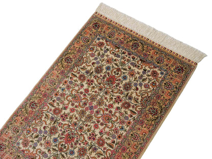Sehr feiner, handgeknüpfter Khademi Orientteppich mit Hereke Design aus reiner Seide, beige, creme, weiß. 92x63 cm. Vertrieb durch Jupiter Intl.