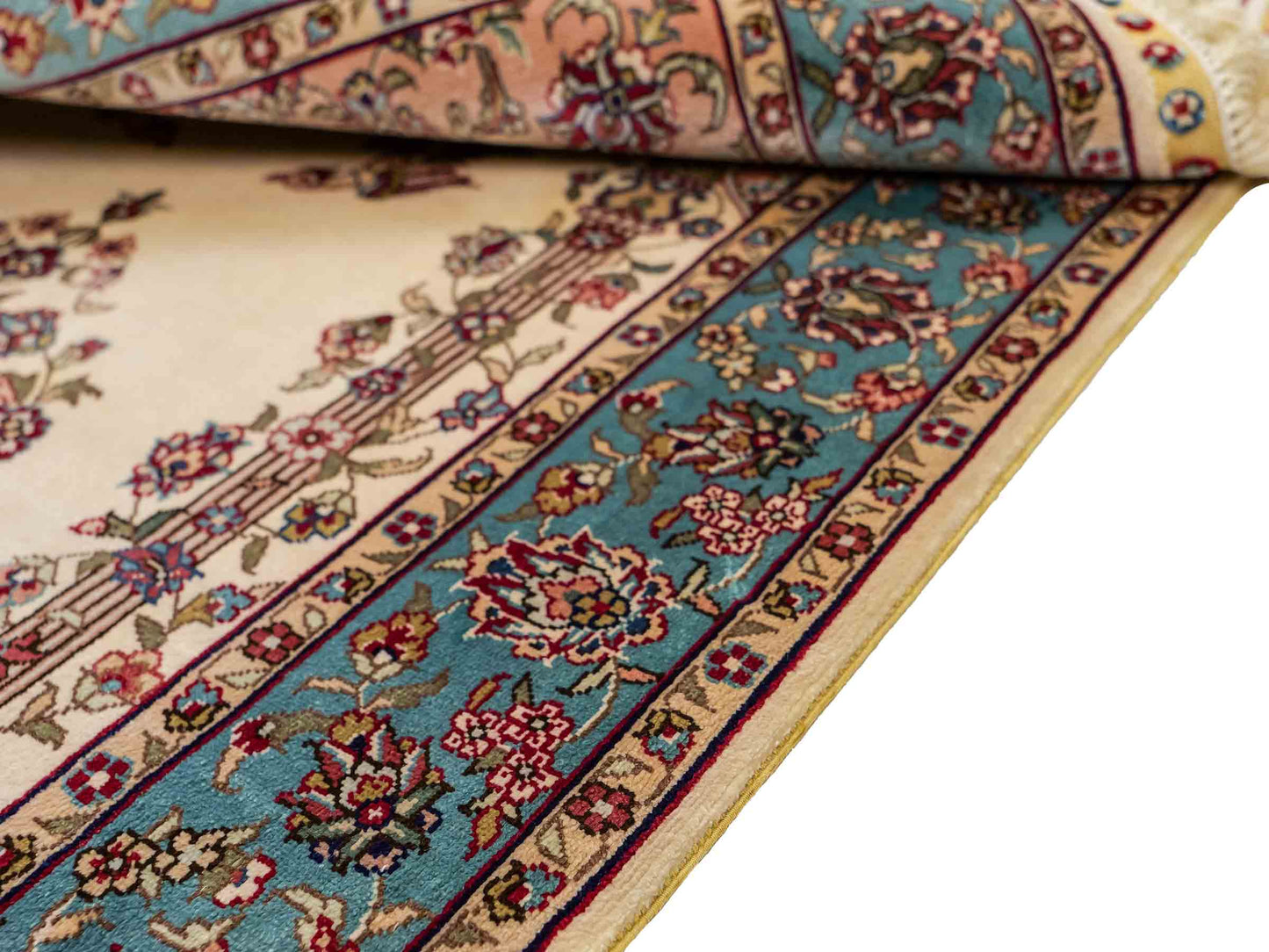 Sehr feiner, handgeknüpfter Khademi Orientteppich mit Hereke Design aus reiner Seide, creme, weiß, blau. 92x63 cm. Vertrieb durch Jupiter Intl.