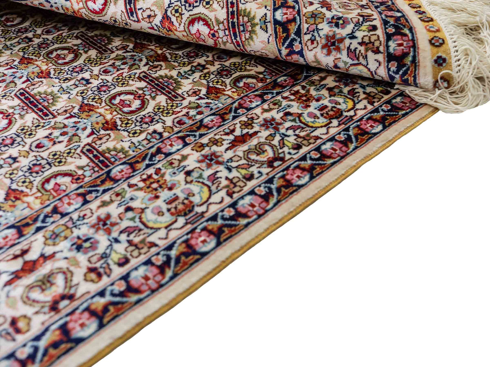 Sehr feiner, handgeknüpfter Khademi Orientteppich mit Hereke Design aus reiner Seide, weiß, creme. 93x61 cm. Vertrieb durch Jupiter Intl.