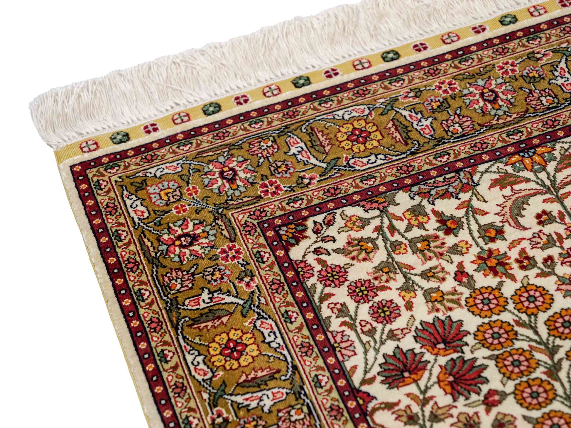 Sehr feiner, handgeknüpfter Khademi Orientteppich mit Hereke Design aus reiner Seide, creme, beige, weiß. Vertrieb durch Jupiter Intl.