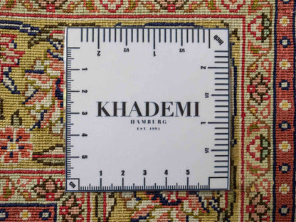 Sehr feiner, handgeknüpfter Khademi Orientteppich mit Hereke Design aus reiner Seide, creme, beige, weiß. Vertrieb durch Jupiter Intl.