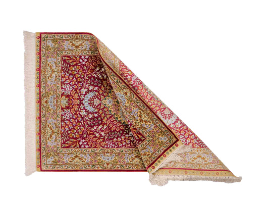 Sehr feiner, handgeknüpfter Khademi Orientteppich mit Hereke Design aus reiner Seide, rot, creme. 93x63 cm. Vertrieb durch Jupiter Intl.